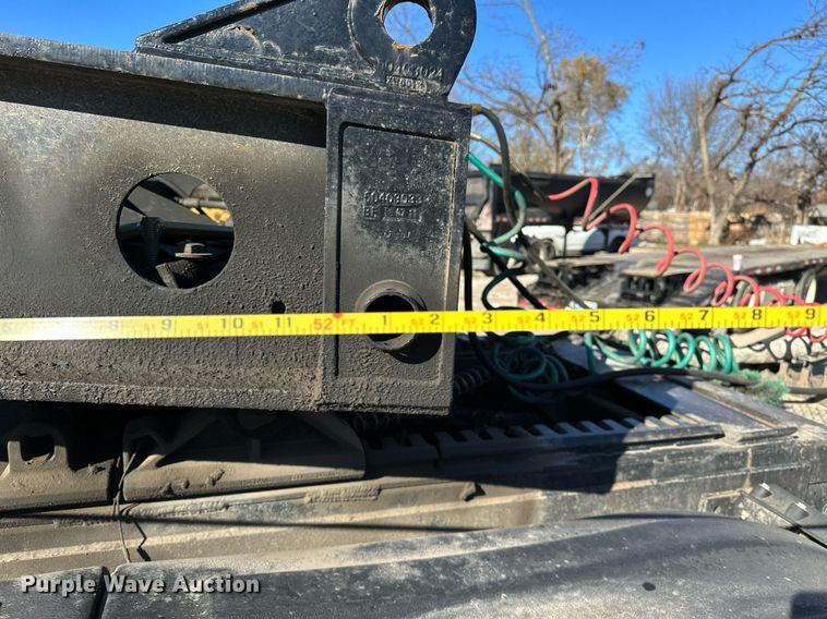 image for item LK9647 2013 Fontaine Magnitude 55H26 lowboy equipment trailer