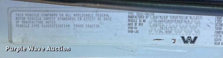 image for item LK9648 2013 Western Star 4900 semi truck