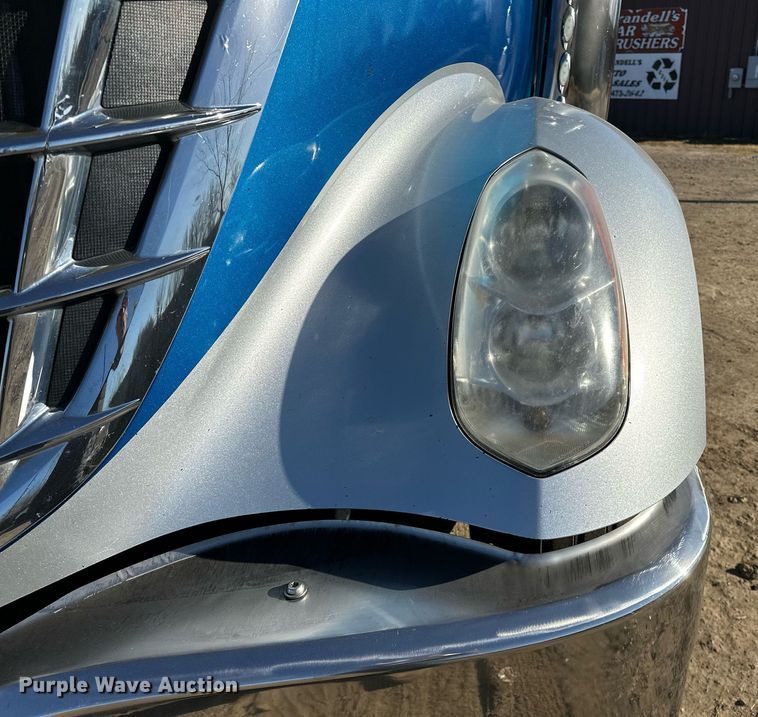 image for item LK9665 2016 International Lonestar  semi truck