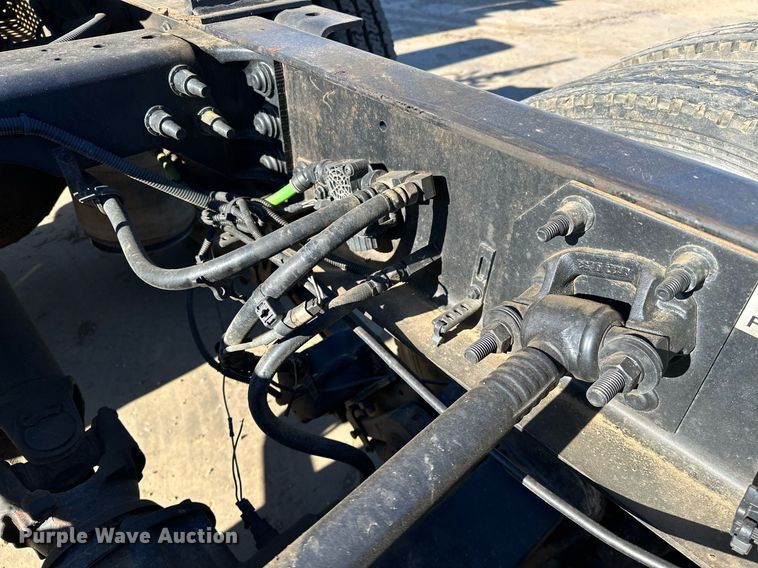 image for item LK9665 2016 International Lonestar  semi truck