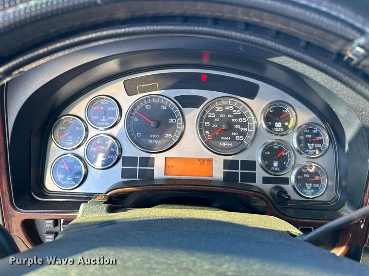 image for item LK9665 2016 International Lonestar  semi truck