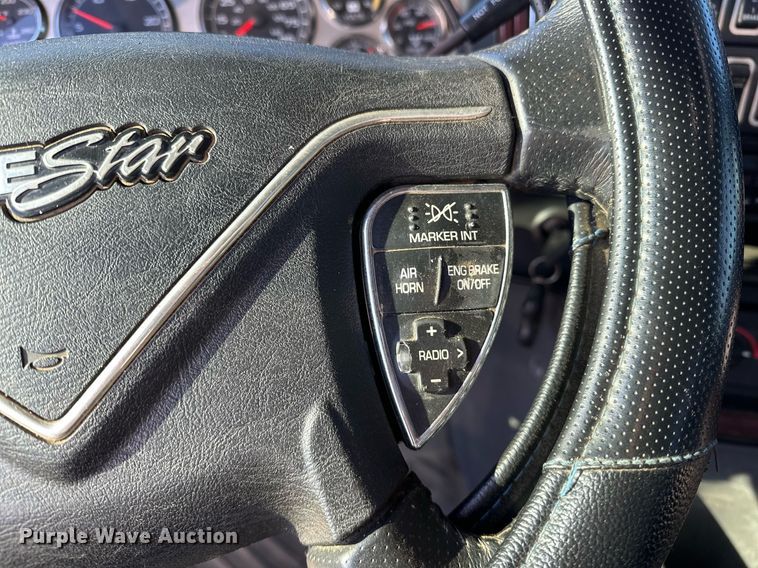 image for item LK9665 2016 International Lonestar  semi truck