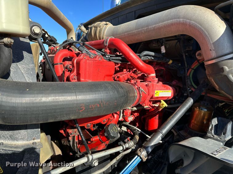 image for item LK9665 2016 International Lonestar  semi truck