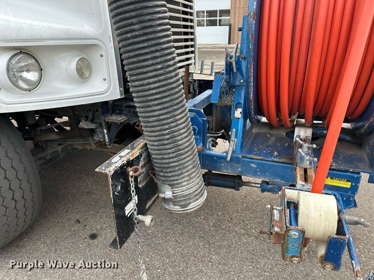 image for item LO9345 2007 Freightliner Business Class M2 106  sewer jetter truck