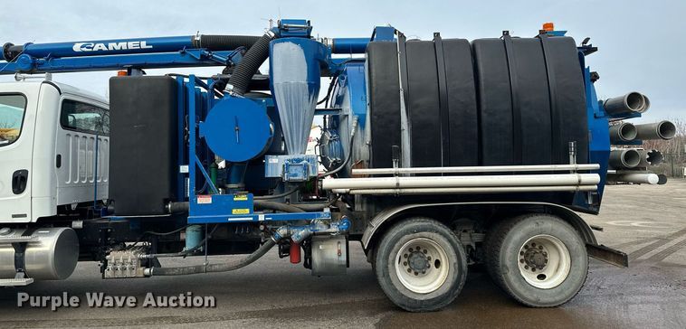 image for item LO9345 2007 Freightliner Business Class M2 106  sewer jetter truck