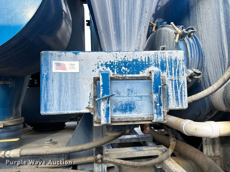 image for item LO9345 2007 Freightliner Business Class M2 106  sewer jetter truck