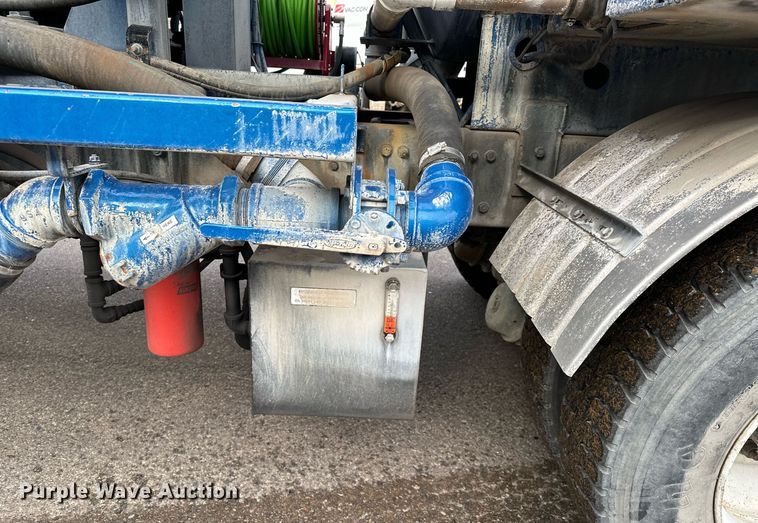 image for item LO9345 2007 Freightliner Business Class M2 106  sewer jetter truck