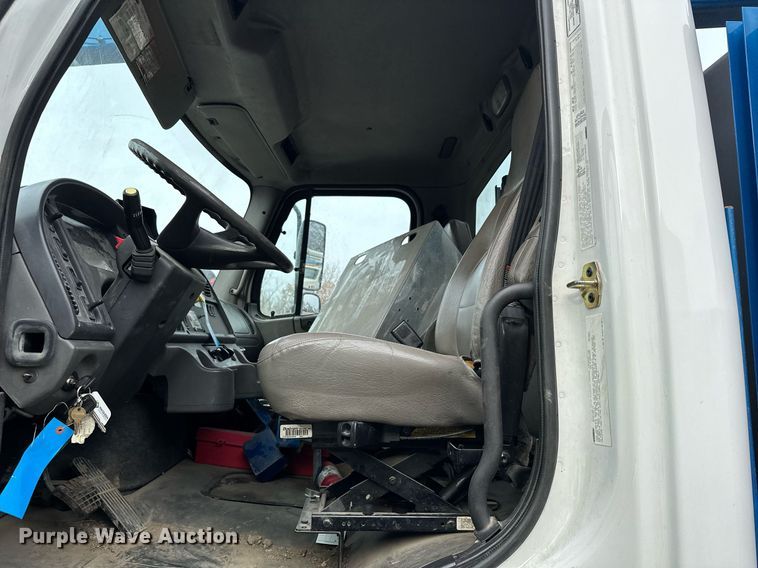 image for item LO9345 2007 Freightliner Business Class M2 106  sewer jetter truck