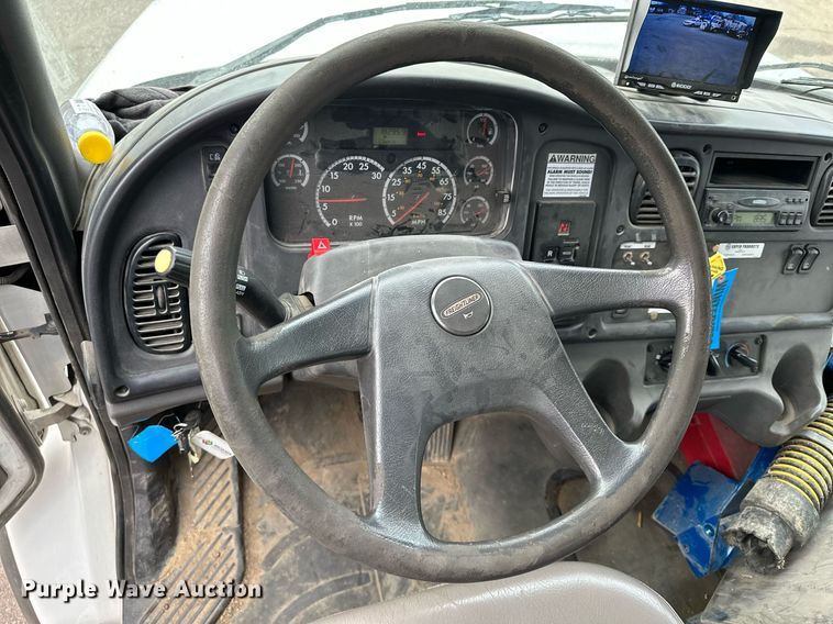 image for item LO9345 2007 Freightliner Business Class M2 106  sewer jetter truck