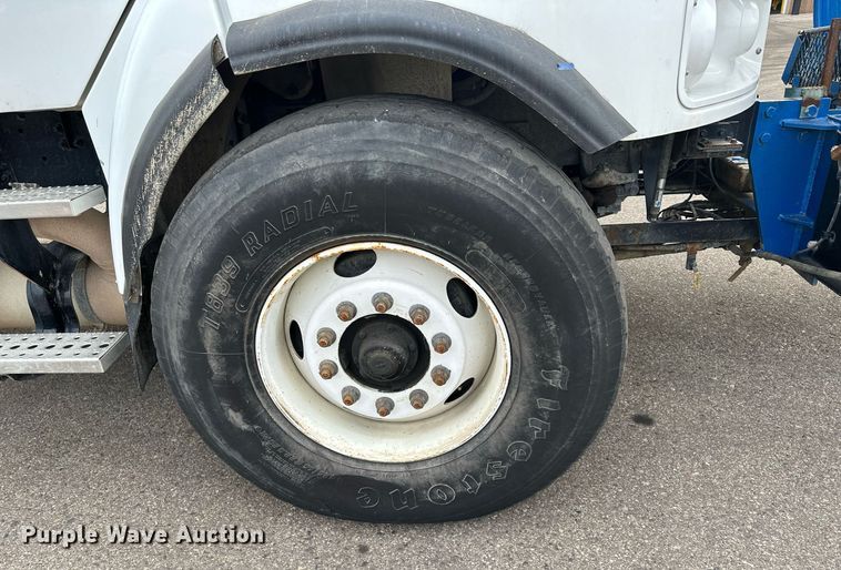 image for item LO9345 2007 Freightliner Business Class M2 106  sewer jetter truck