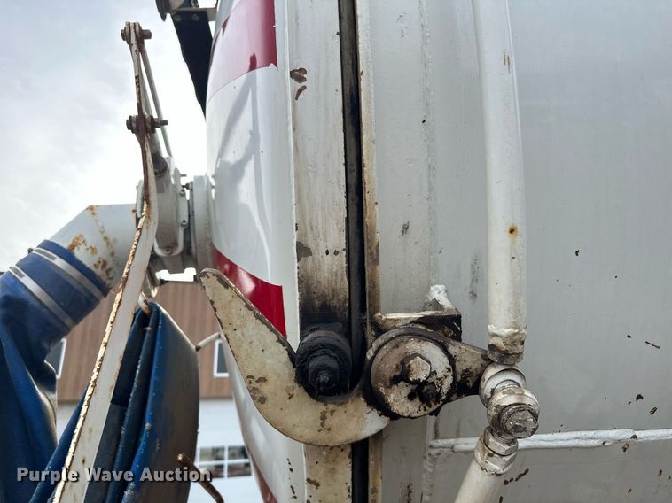 image for item LO9346 2002 Sterling LT7500  sewer jetter truck