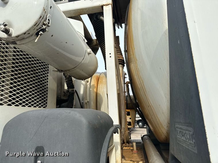 image for item LO9346 2002 Sterling LT7500  sewer jetter truck