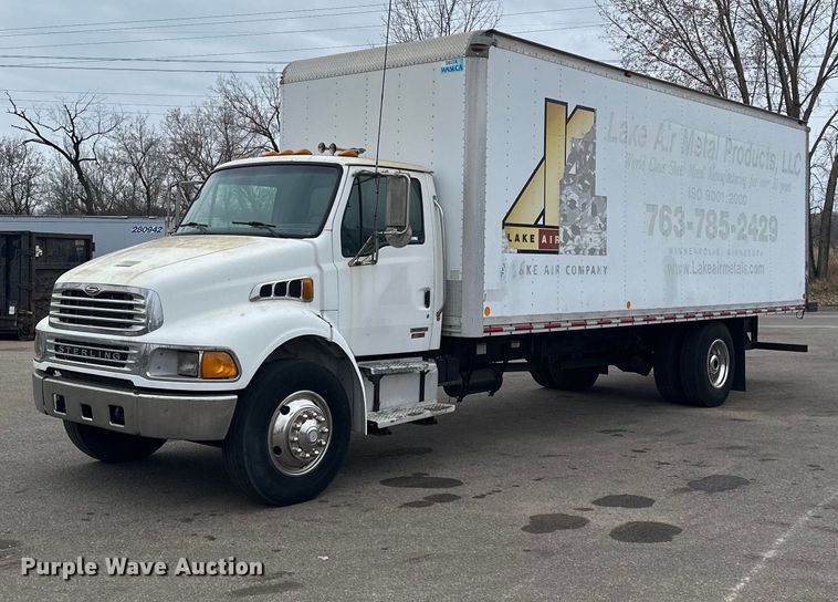 image for item LO9350 2005 Sterling Actera  box truck