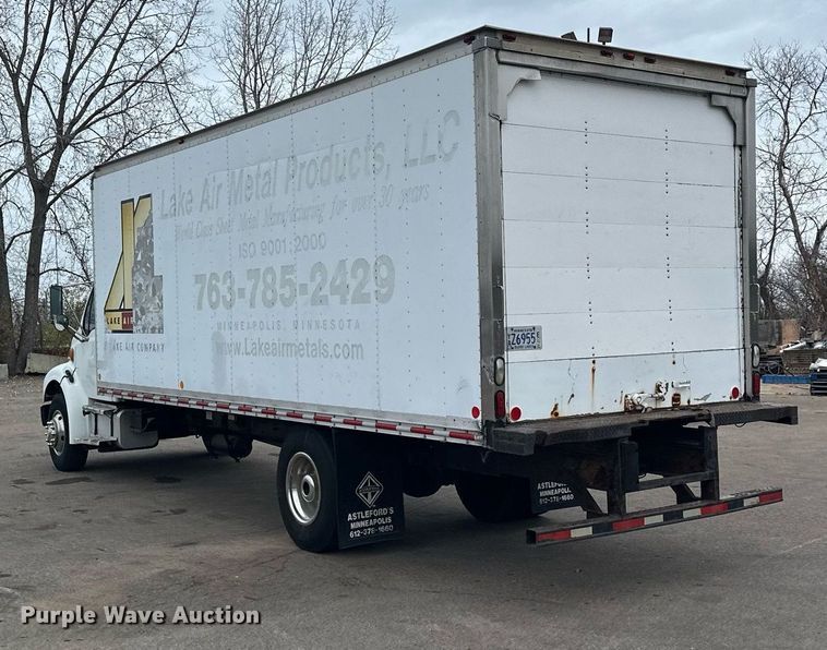 image for item LO9350 2005 Sterling Actera  box truck