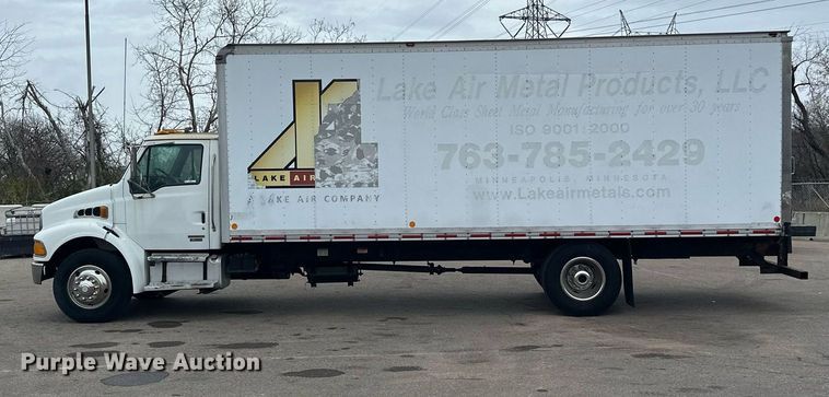 image for item LO9350 2005 Sterling Actera  box truck