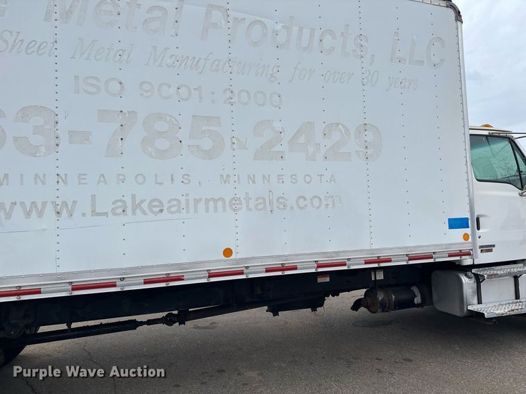 image for item LO9350 2005 Sterling Actera  box truck