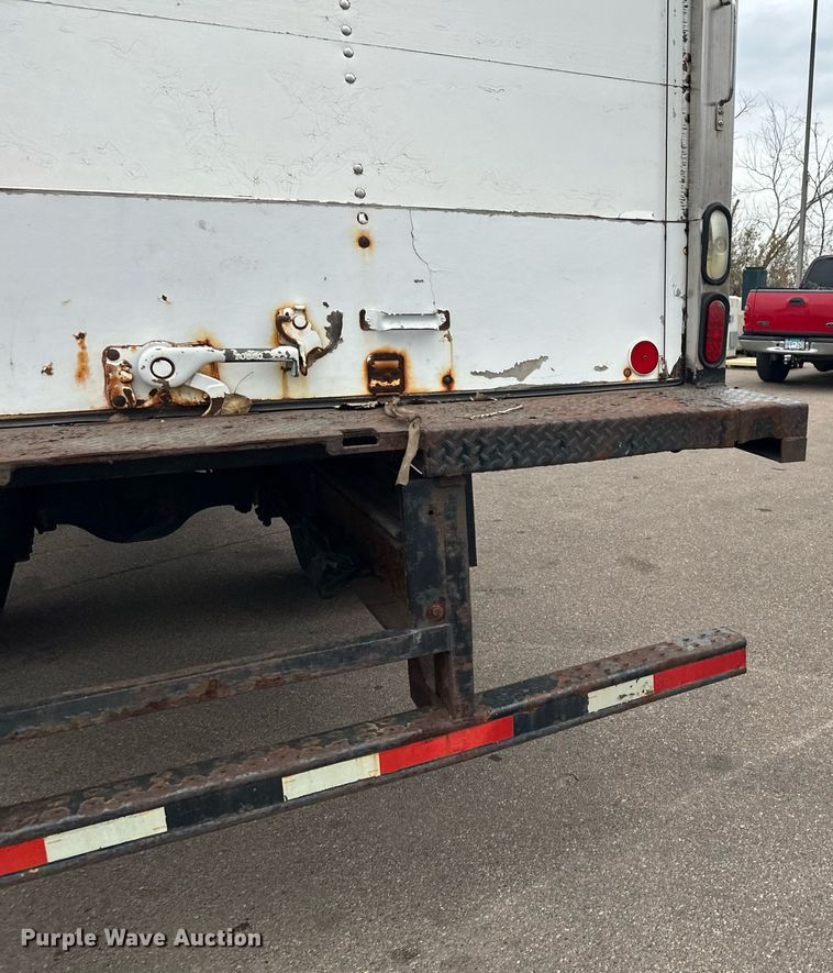 image for item LO9350 2005 Sterling Actera  box truck