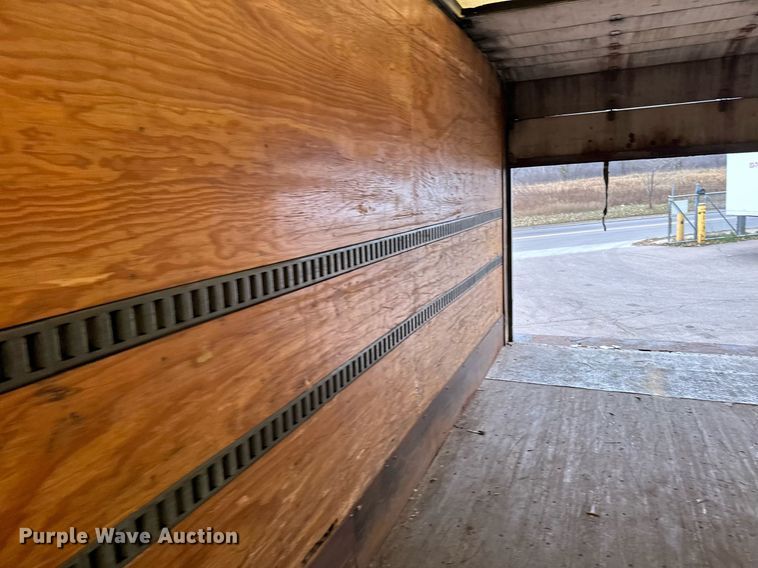 image for item LO9350 2005 Sterling Actera  box truck