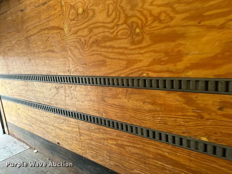 image for item LO9350 2005 Sterling Actera  box truck