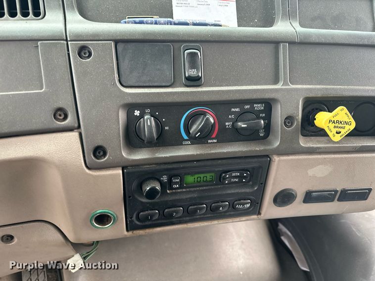 image for item LO9350 2005 Sterling Actera  box truck