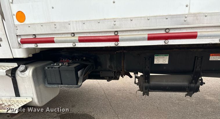 image for item LO9350 2005 Sterling Actera  box truck