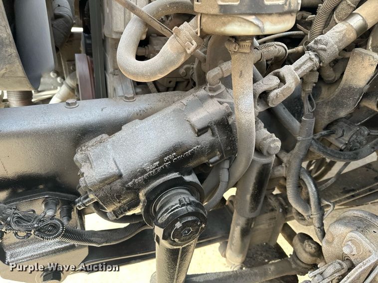 image for item LO9370 2006 International 7400  refuse truck