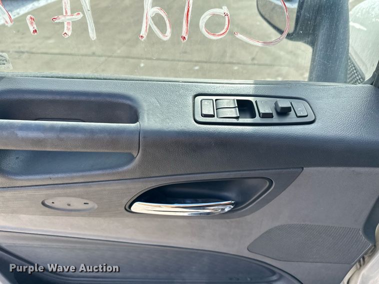 image for item LO9371 2016 Peterbilt 579  semi truck