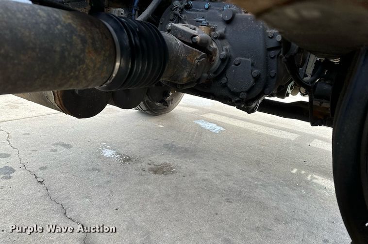 image for item LO9372 2007 Volvo VN  semi truck