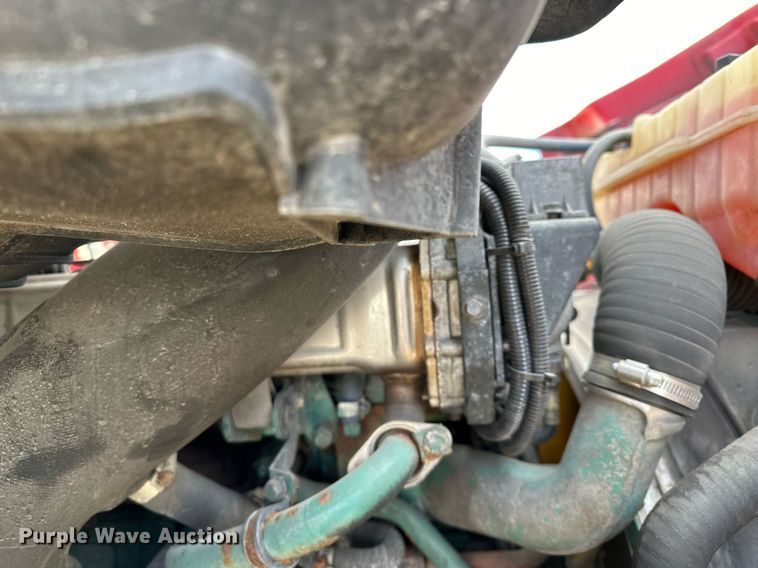 image for item LO9372 2007 Volvo VN  semi truck