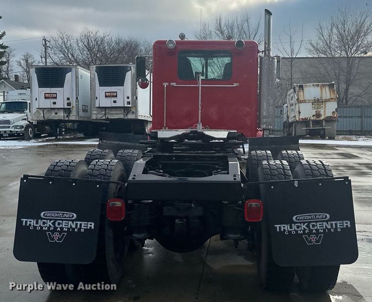 image for item LO9373 1991 Peterbilt 379  semi truck