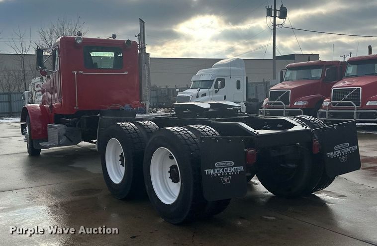 image for item LO9373 1991 Peterbilt 379  semi truck