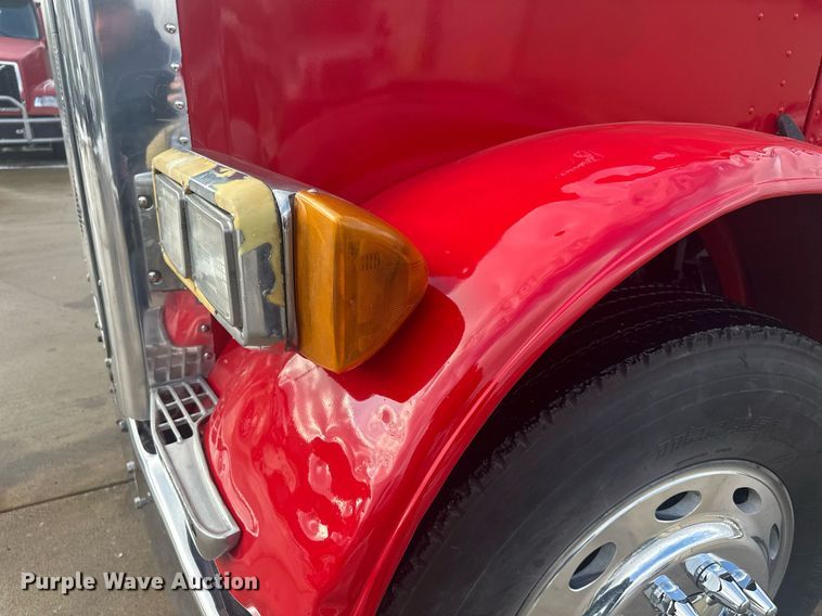 image for item LO9373 1991 Peterbilt 379  semi truck
