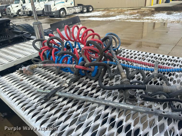 image for item LO9373 1991 Peterbilt 379  semi truck