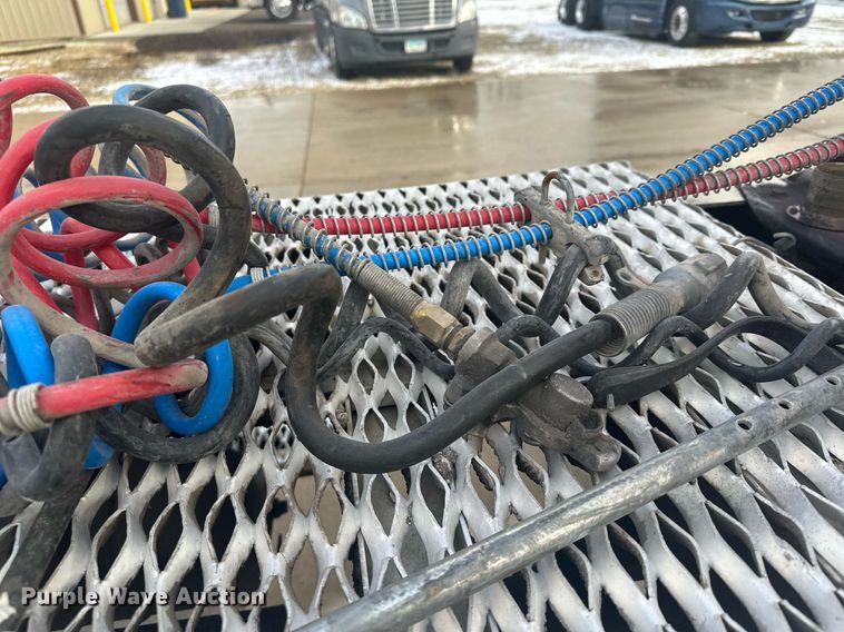 image for item LO9373 1991 Peterbilt 379  semi truck