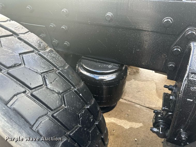 image for item LO9373 1991 Peterbilt 379  semi truck