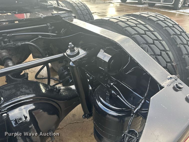 image for item LO9373 1991 Peterbilt 379  semi truck