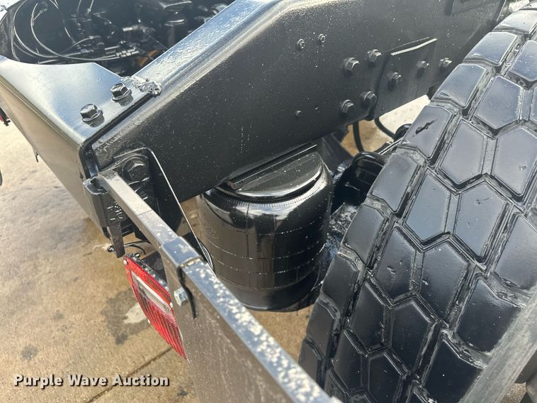 image for item LO9373 1991 Peterbilt 379  semi truck