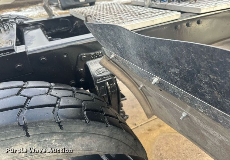 image for item LO9373 1991 Peterbilt 379  semi truck