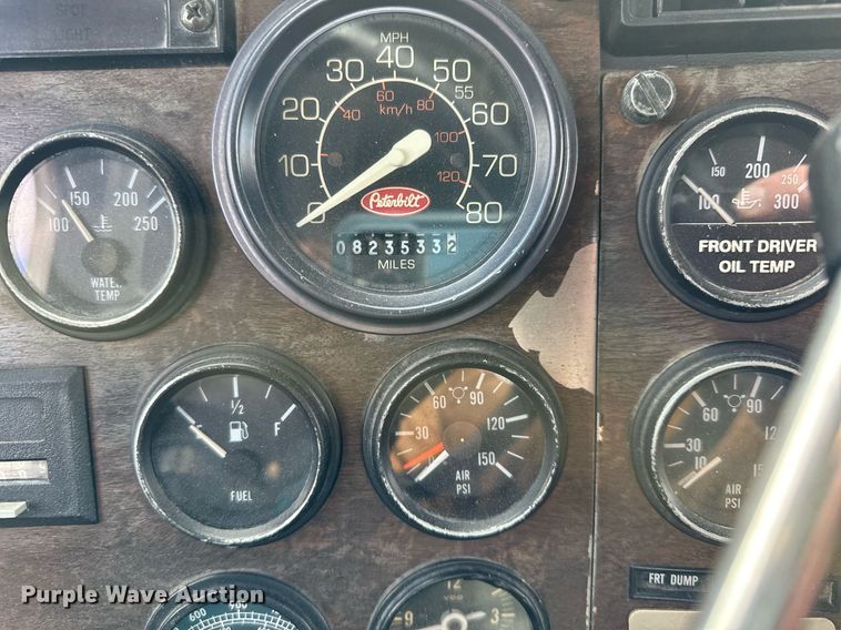 image for item LO9373 1991 Peterbilt 379  semi truck