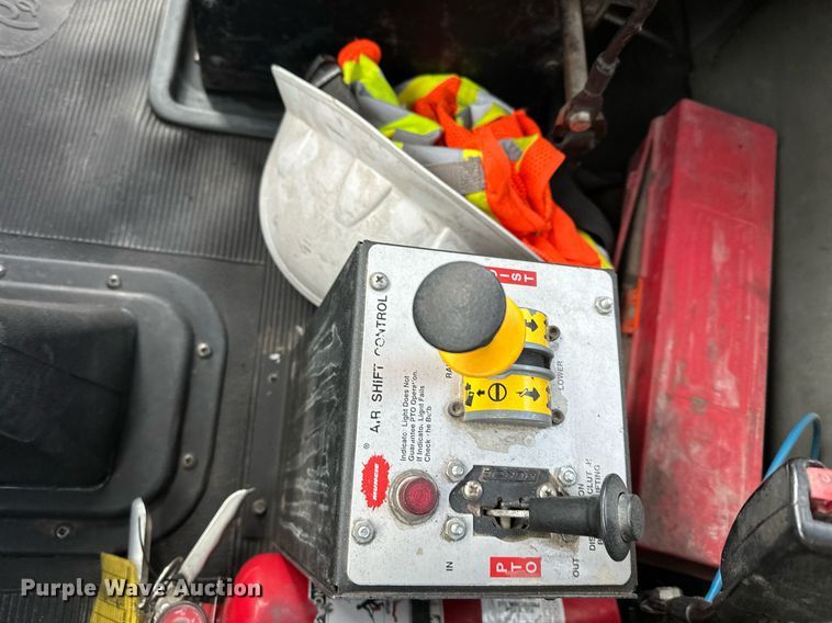 image for item LO9373 1991 Peterbilt 379  semi truck