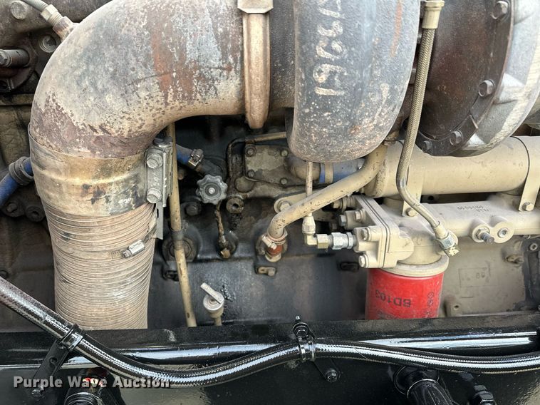 image for item LO9373 1991 Peterbilt 379  semi truck