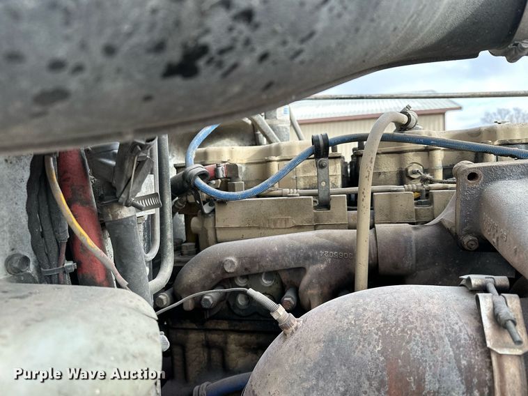 image for item LO9373 1991 Peterbilt 379  semi truck