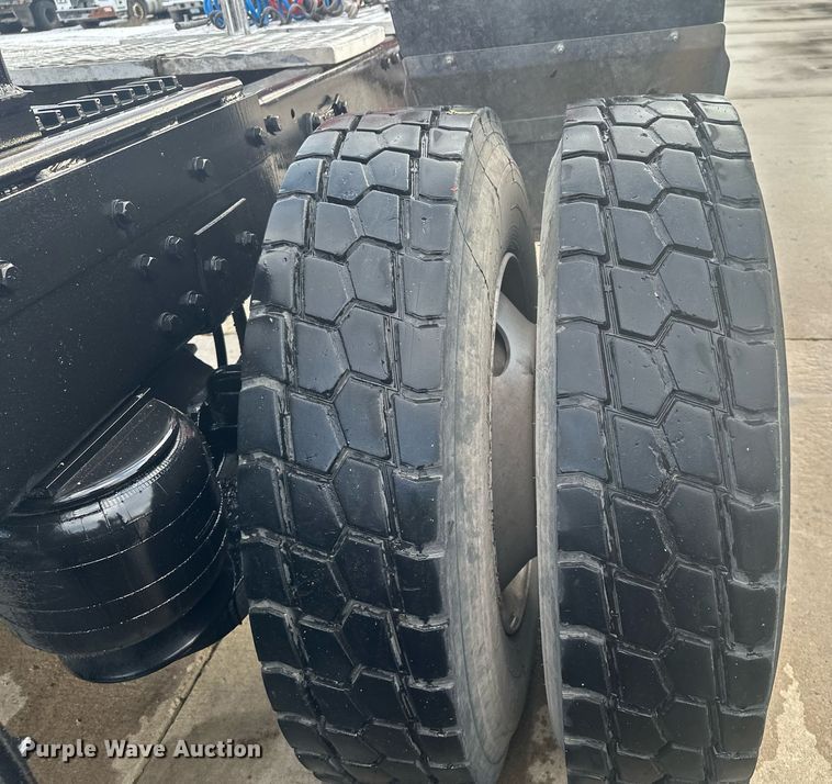 image for item LO9373 1991 Peterbilt 379  semi truck