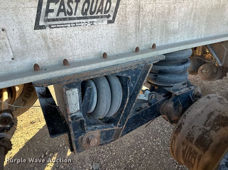 image for item LO9380 2000 East  end dump trailer
