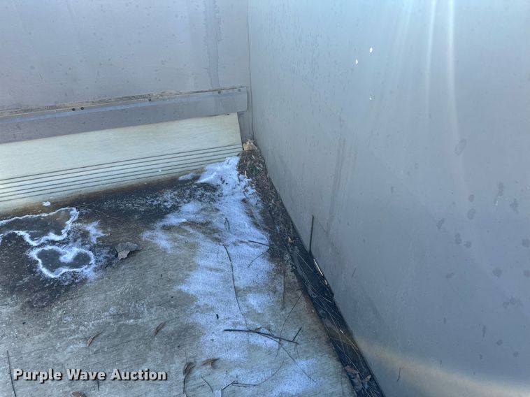 image for item LO9380 2000 East  end dump trailer