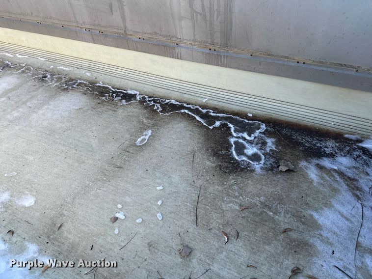 image for item LO9380 2000 East  end dump trailer