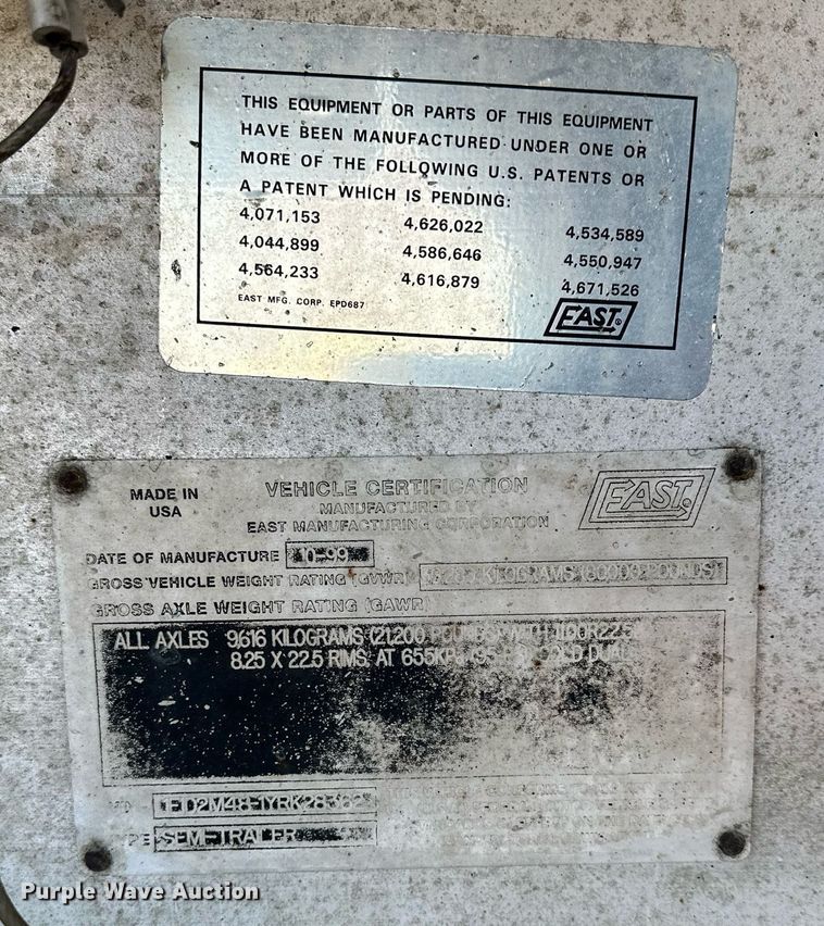 image for item LO9380 2000 East  end dump trailer