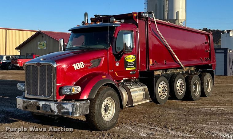 image for item LO9386 2019 Peterbilt 567  dump truck