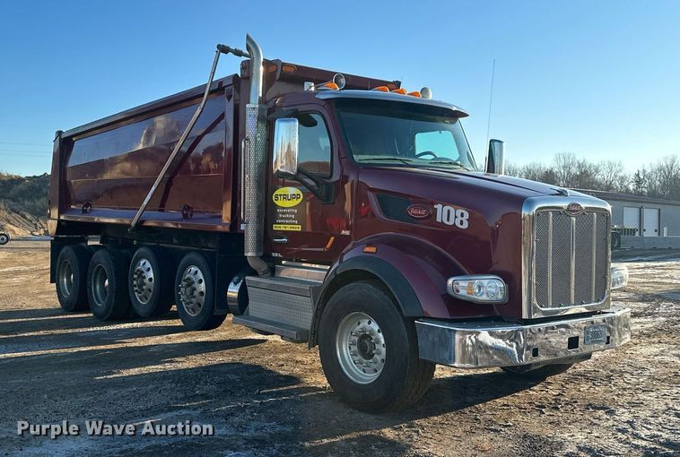 image for item LO9386 2019 Peterbilt 567  dump truck