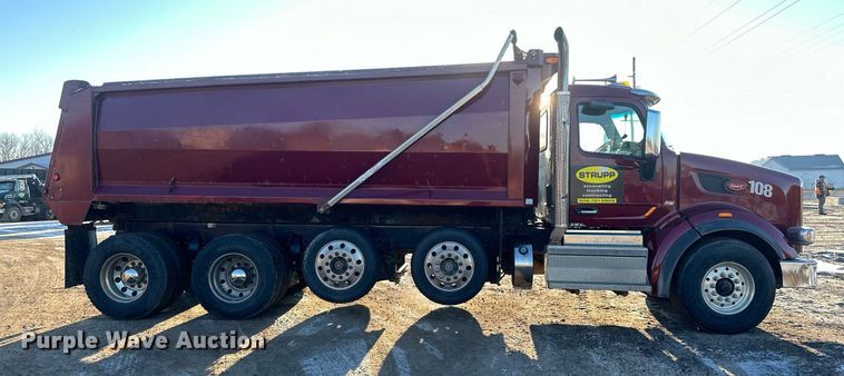 image for item LO9386 2019 Peterbilt 567  dump truck